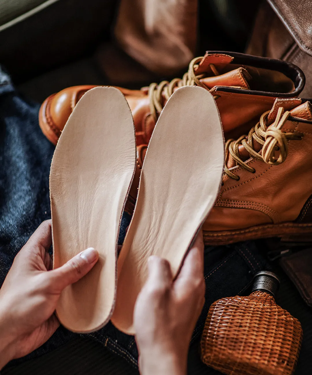 HANDMADE COWHIDE BOOT