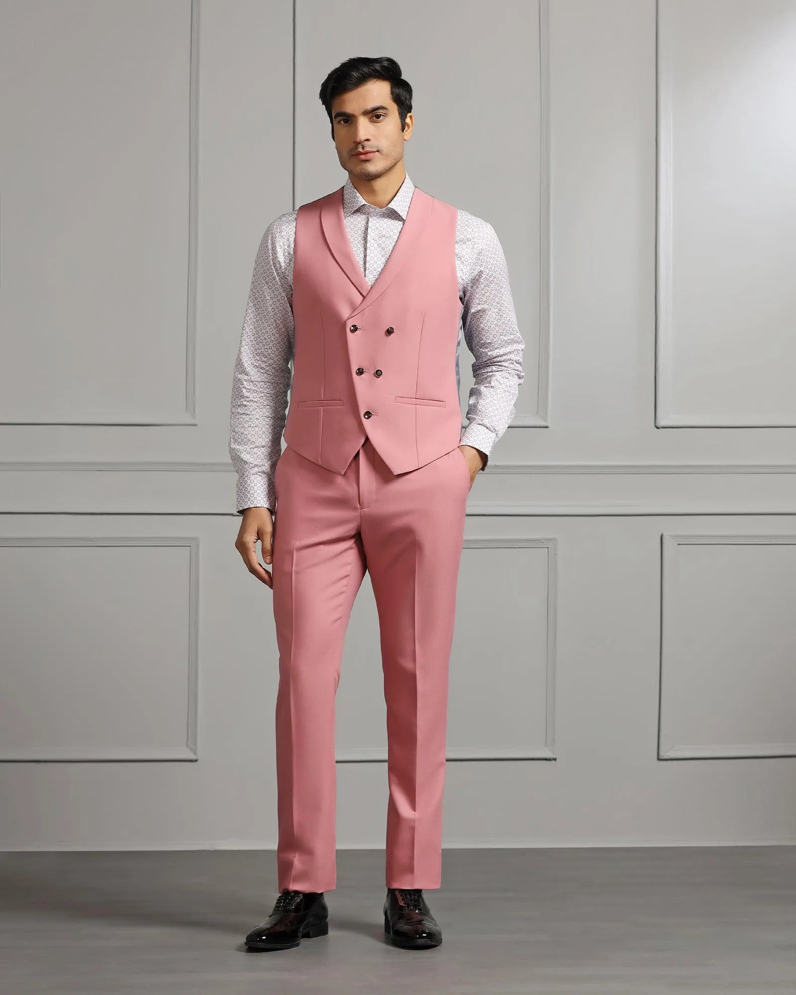 Three Piece Pink Solid Formal Suit - Raylit