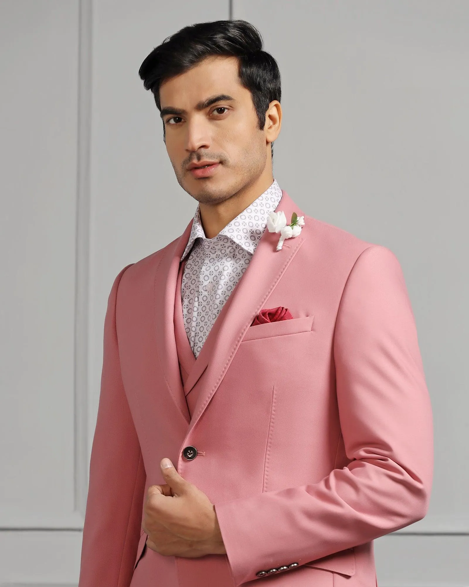 Three Piece Pink Solid Formal Suit - Raylit