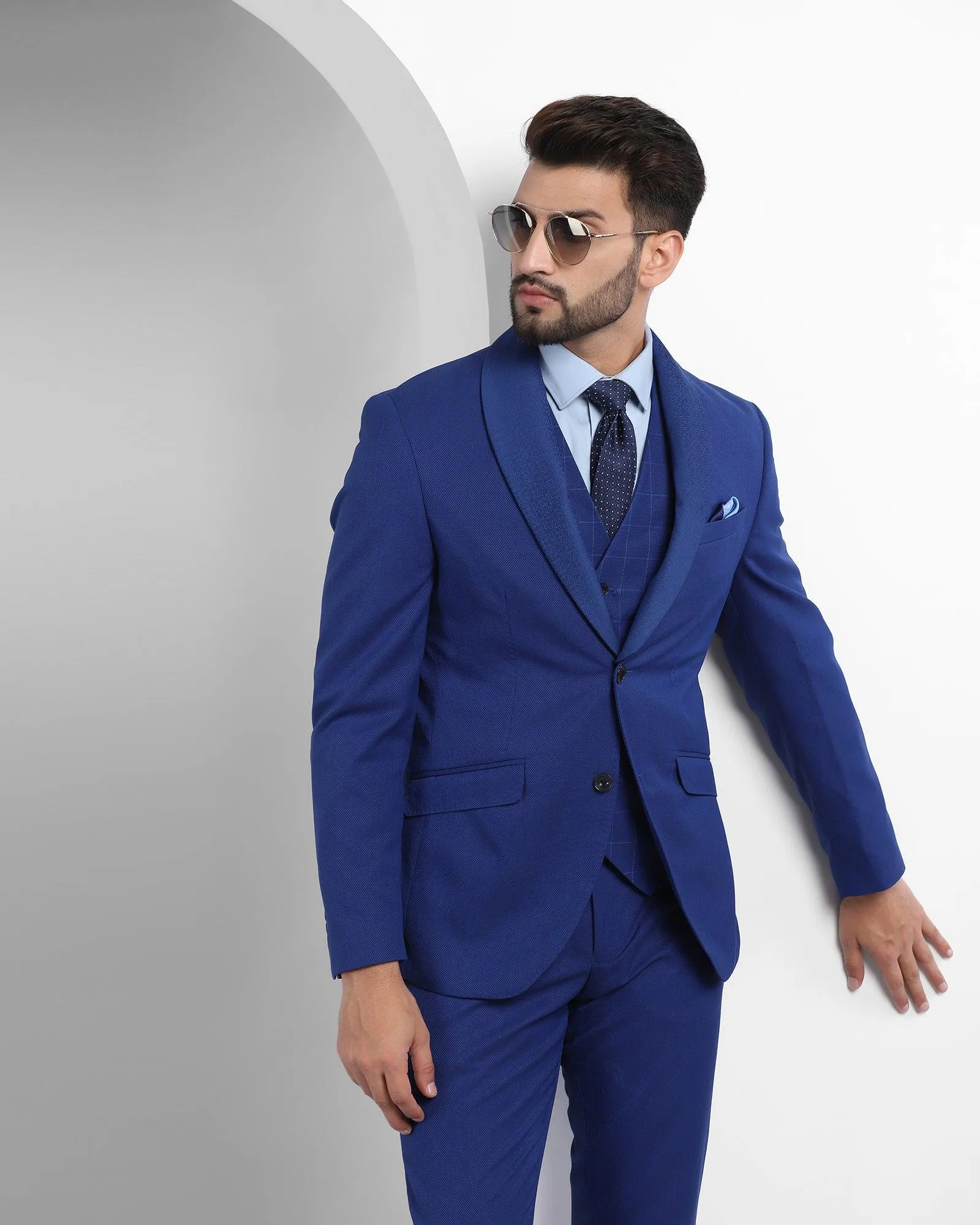 Tuxedo Three Piece Royal Blue Textured Formal Suit - Reto